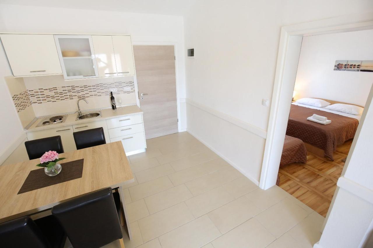 Sukošan Apartmani Dane מראה חיצוני תמונה